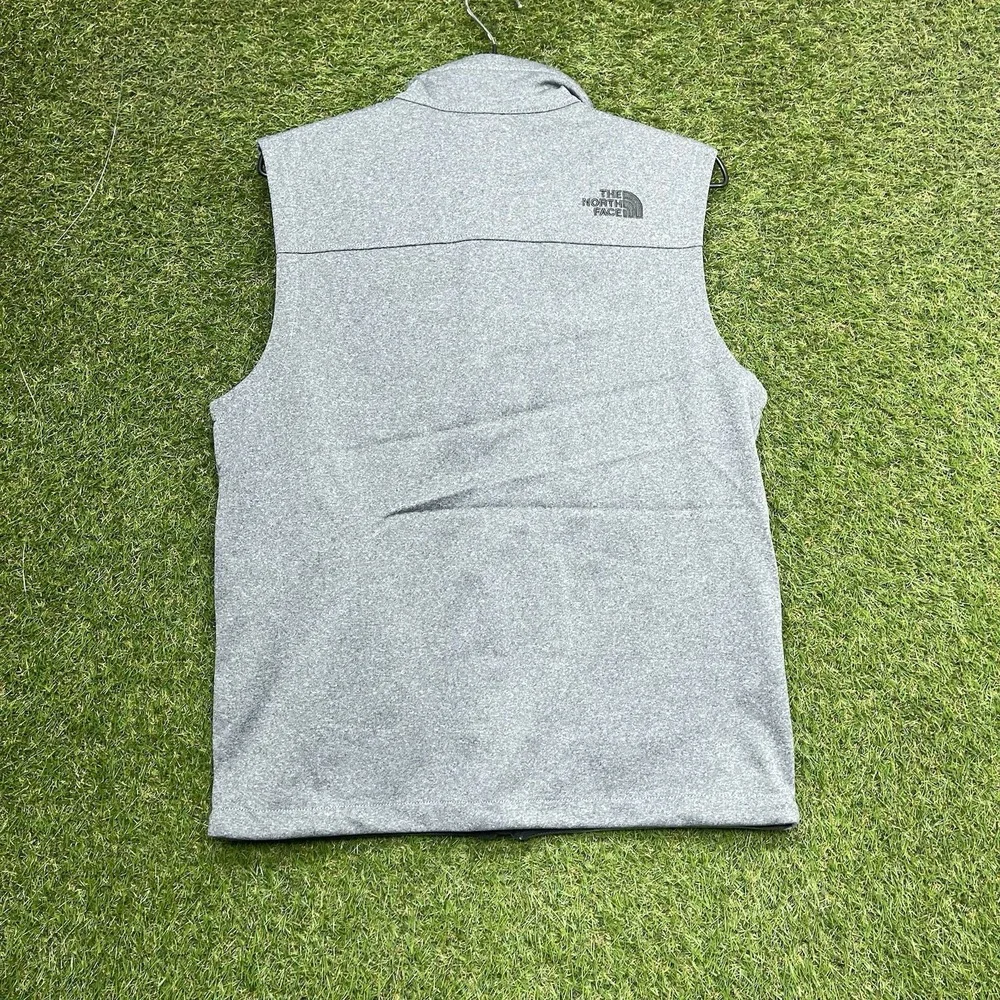 The North Face Apex Canyonwall Vest Mens Small Gray Zip Up Eco Softshell NEW